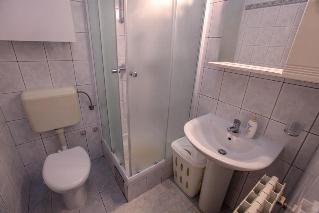 Vila Pinet Appartement Brist Buitenkant foto