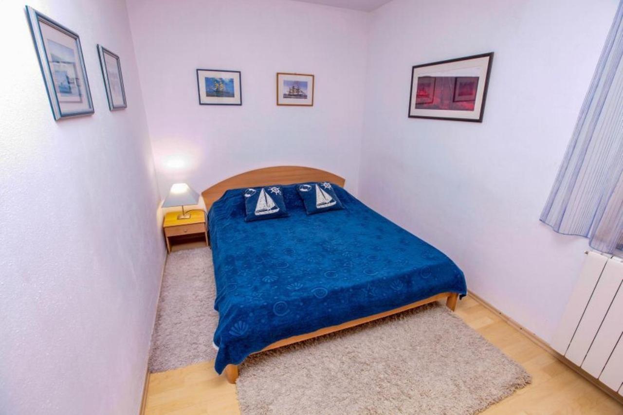 Vila Pinet Appartement Brist Buitenkant foto