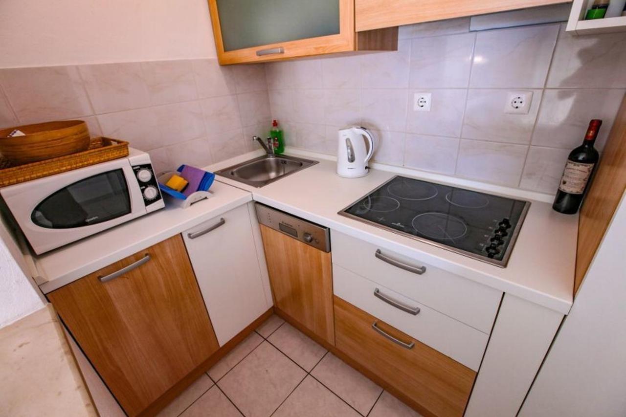 Vila Pinet Appartement Brist Buitenkant foto