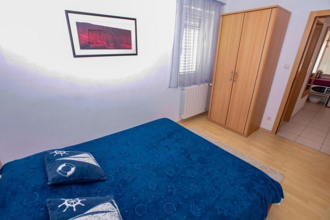 Vila Pinet Appartement Brist Buitenkant foto