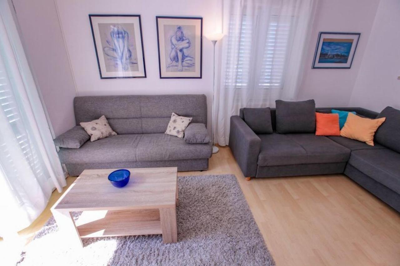 Vila Pinet Appartement Brist Buitenkant foto